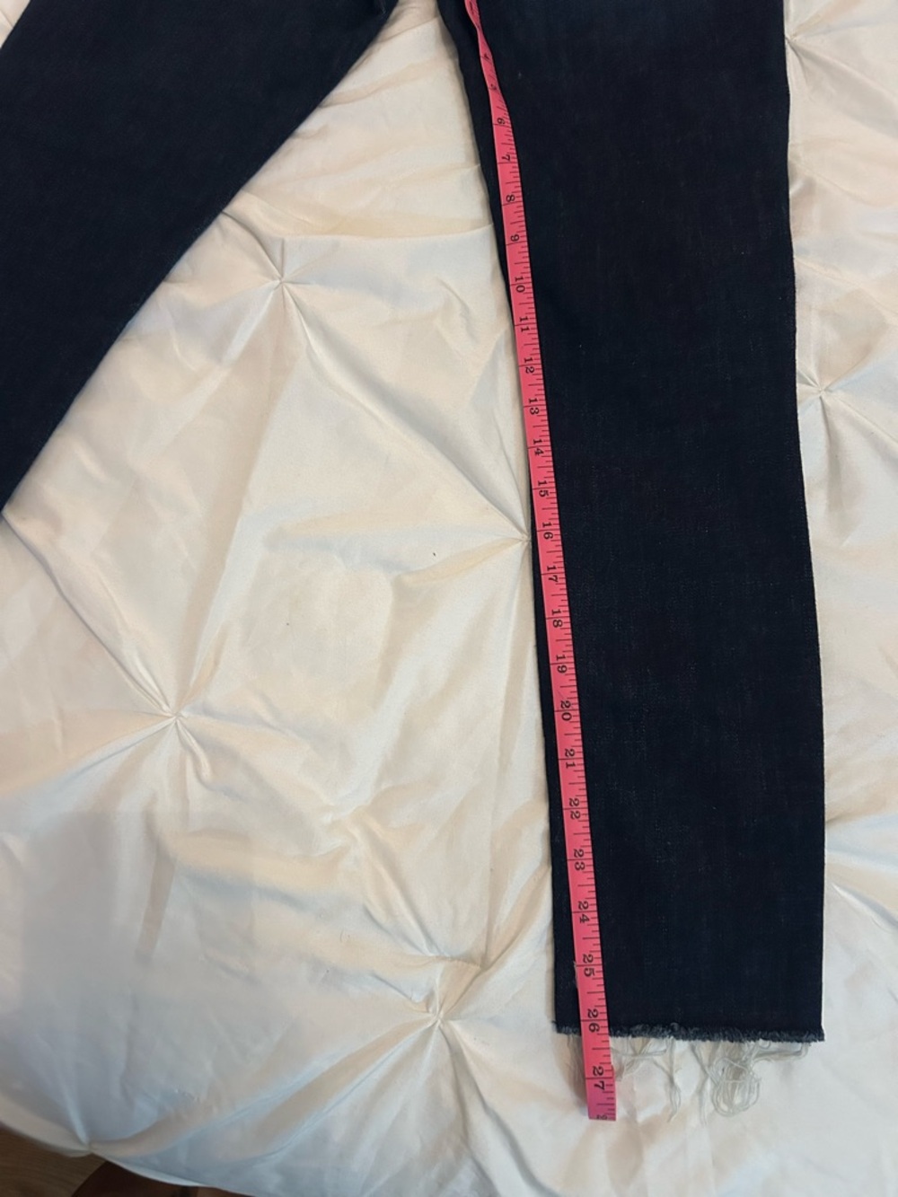 MOTHER The looker ankle fray. Size 28. Partner in Crime. - Picture 13 of 17